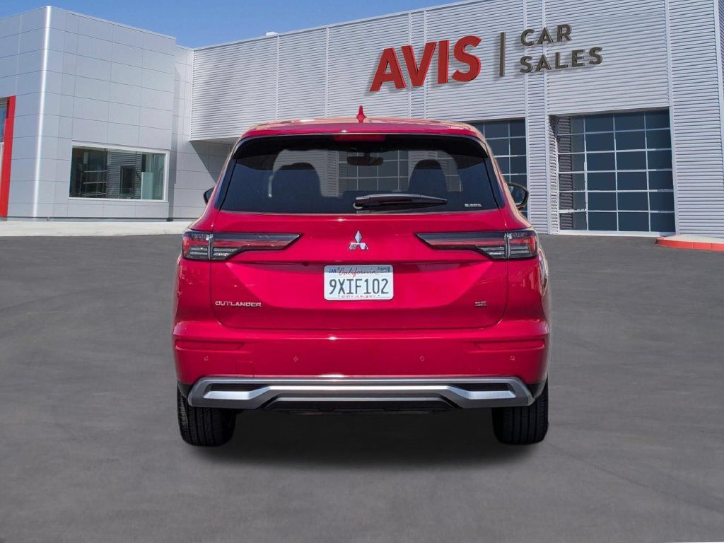 Used 2025 Mitsubishi Outlander SE AWD/4WD image 7