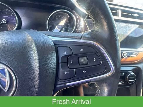 Used 2021 Buick Encore GX Essence w/ Experience Buick Package FWD image 21