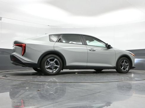 Used 2025 Kia K4 FWD image 40