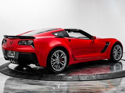 Used 2016 Chevrolet Corvette Z06 w/ 2LZ Preferred Equipment Group image 17
