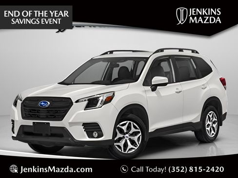 Used 2023 Subaru Forester Premium image 1