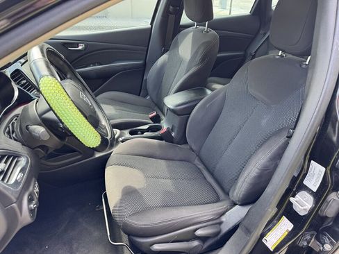 Used 2015 Dodge Dart SXT FWD image 13