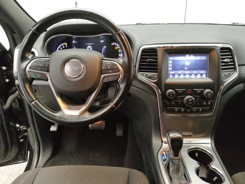 Used 2020 Jeep Grand Cherokee Laredo image 22