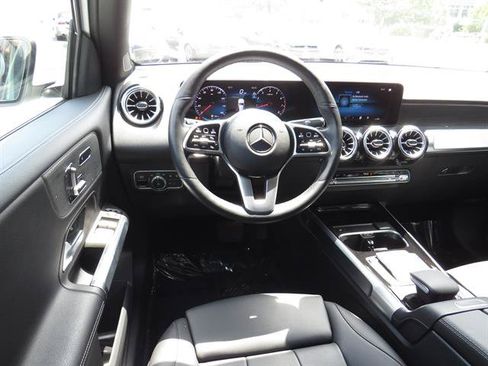 Certified 2023 Mercedes-Benz GLB 250 4MATIC image 10