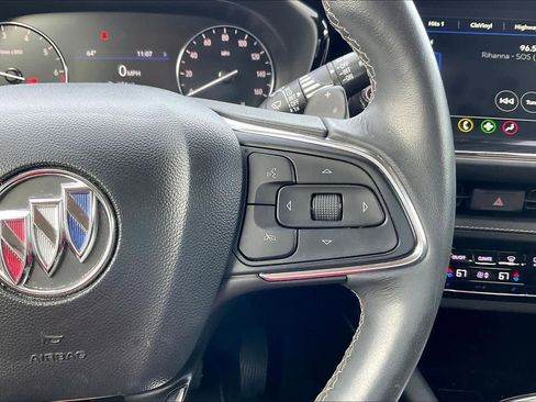 Used 2022 Buick Envision Preferred image 23