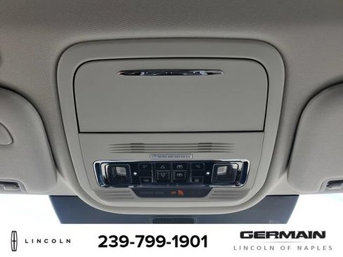 New 2026 Lincoln Aviator 2WD image 32