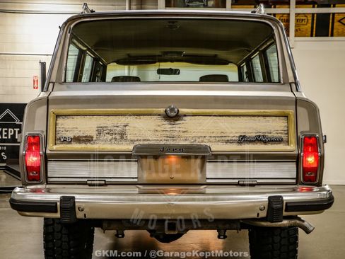 Used 1988 Jeep Grand Wagoneer AWD/4WD image 42