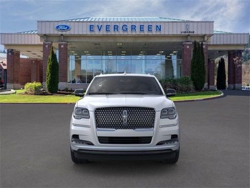 New 2024 Lincoln Navigator Reserve image 6