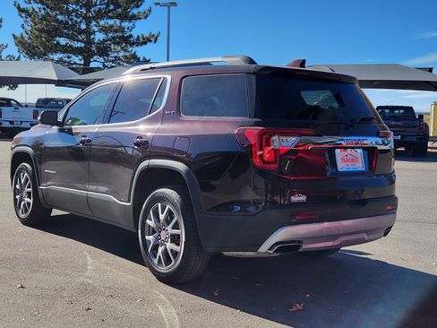 Used 2021 GMC Acadia SLT w/ Technology Package image 3
