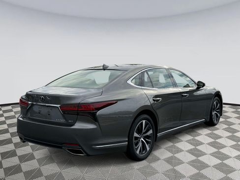 Used 2022 Lexus LS 500 AWD w/ Accessory Package (Z1) image 2