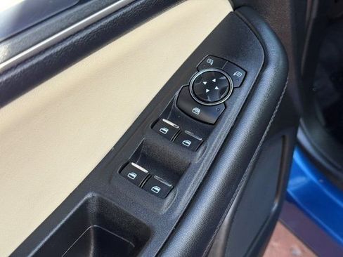 Used 2024 Ford Edge SEL image 10