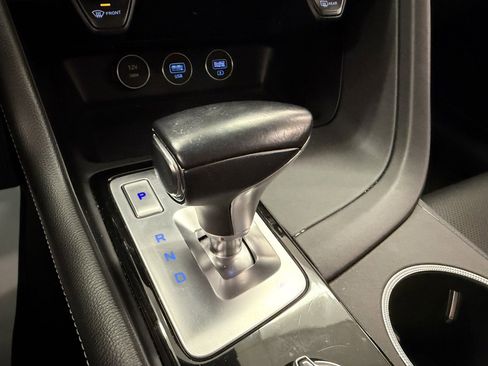 Used 2022 Genesis G70 2.0T image 27