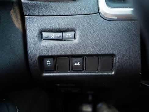 Used 2015 Nissan Murano SL FWD image 30