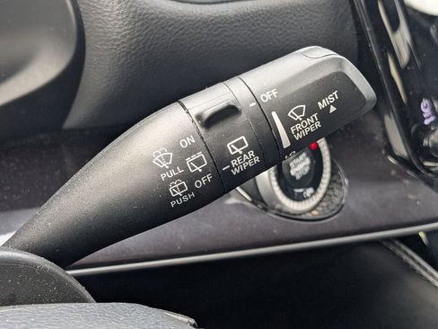 Used 2024 Jeep Wagoneer L 4WD image 24