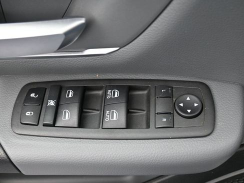 Used 2022 RAM 1500 Big Horn AWD/4WD image 21