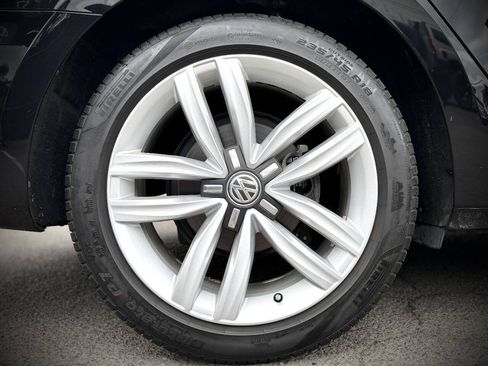 Used 2017 Volkswagen Passat 1.8T SEL Premium FWD image 14