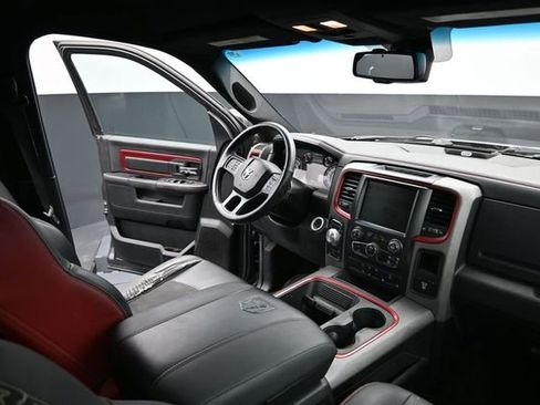 Used 2015 RAM 1500 Rebel AWD/4WD image 31
