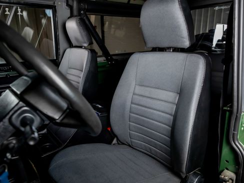 Used 1994 Land Rover Defender 90 AWD/4WD image 5
