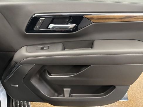 New 2026 Chevrolet Tahoe High Country AWD/4WD image 27