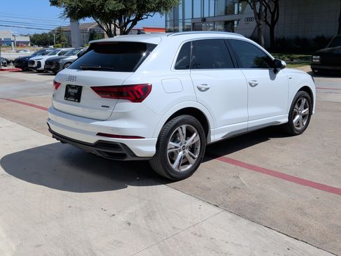 Certified 2023 Audi Q3 2.0T Premium w/ Convenience Package AWD/4WD image 18
