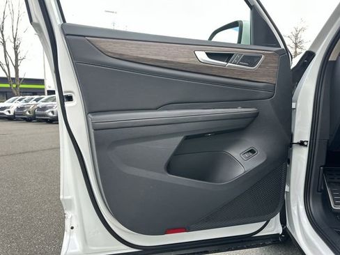 New 2026 Volkswagen Atlas SEL Premium R-Line image 14