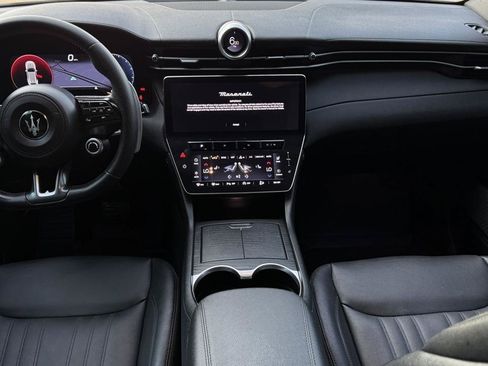 Used 2024 Maserati Grecale GT AWD/4WD image 39
