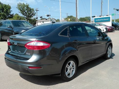 Used 2019 Ford Fiesta SE FWD image 6