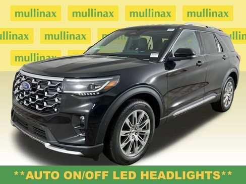 New 2026 Ford Explorer Platinum image 14