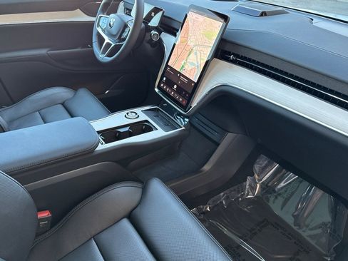 New 2026 Volvo EX90 Ultra AWD/4WD image 19