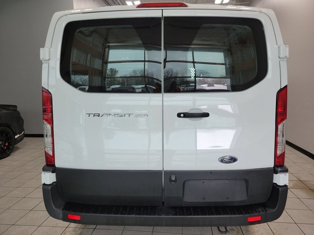 Used 2024 Ford Transit 250 Low Roof w/ Exterior Upgrade Package RWD image 5