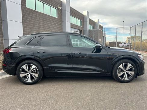 Certified 2024 Audi Q8 e-tron Premium image 20