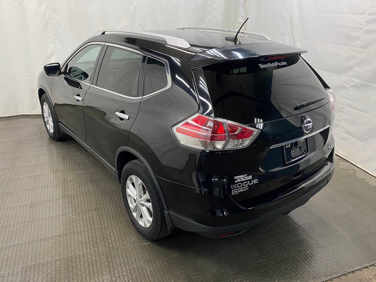 Used 2015 Nissan Rogue SV AWD/4WD image 7