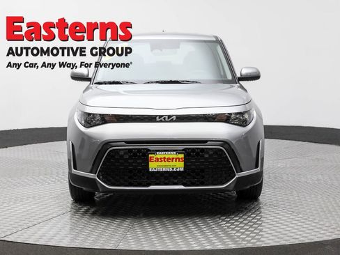 Used 2024 Kia Soul LX w/ Option Group 015 image 2