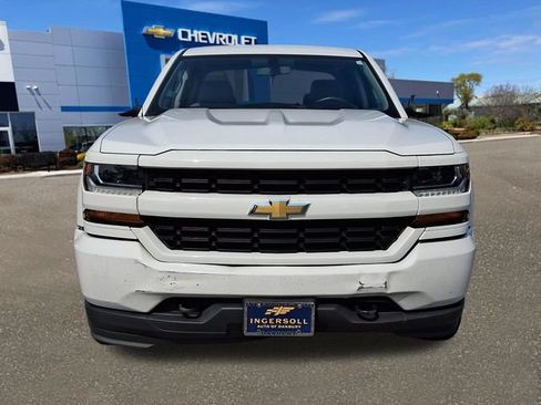 Used 2018 Chevrolet Silverado 1500 Custom w/ Trailering Package AWD/4WD image 21