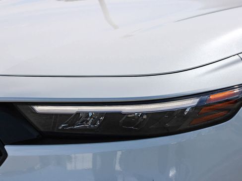 Certified 2024 Honda Accord EX image 10
