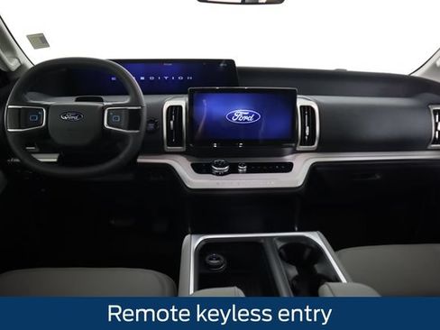 New 2026 Ford Expedition Active AWD/4WD image 24