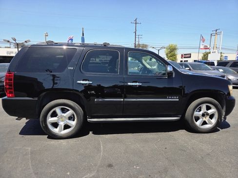 Used 2011 Chevrolet Tahoe LTZ RWD image 32
