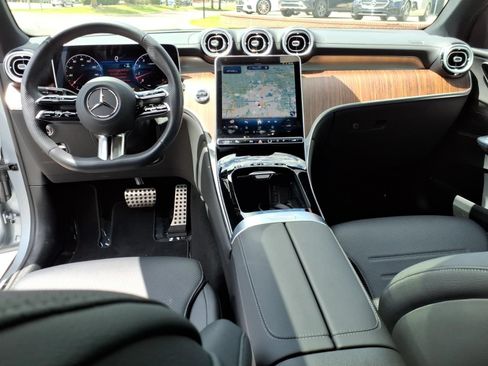 Certified 2025 Mercedes-Benz GLC 300 4MATIC image 13