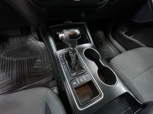 Used 2018 Kia Sorento AWD image 15