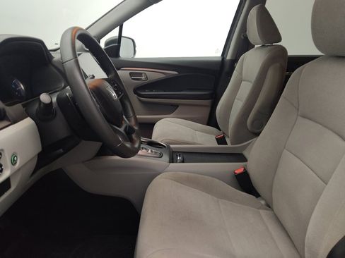 Used 2021 Honda Pilot EX image 17