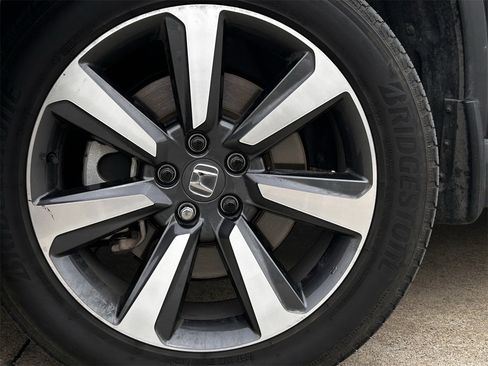 Used 2024 Honda Pilot Elite image 10