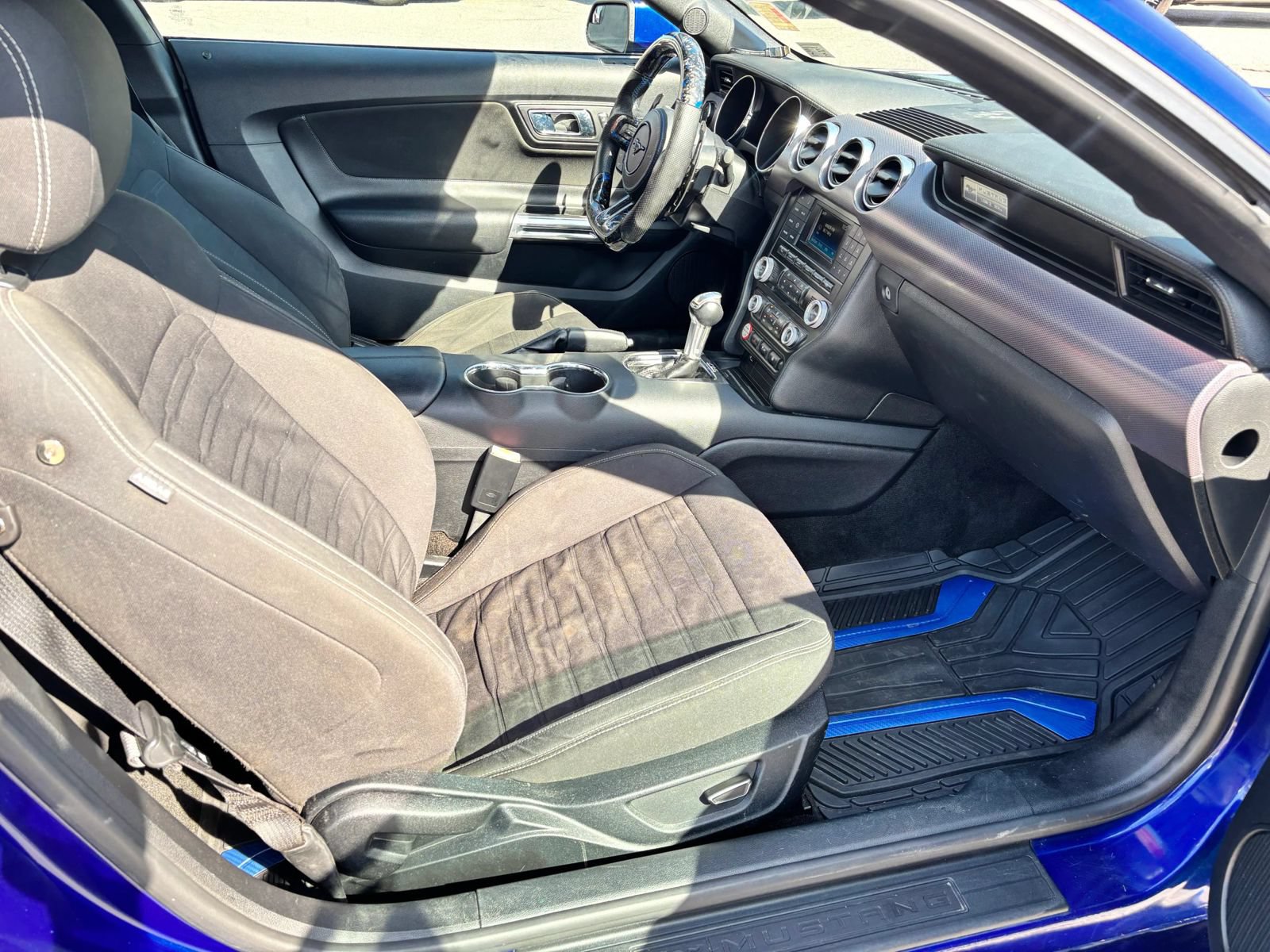 Used 2015 Ford Mustang GT RWD image 15