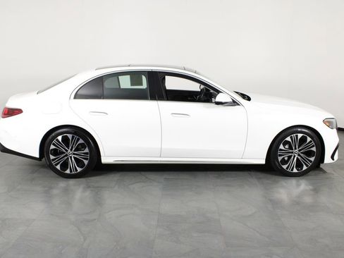 Used 2024 Mercedes-Benz E 350 4MATIC Sedan image 13