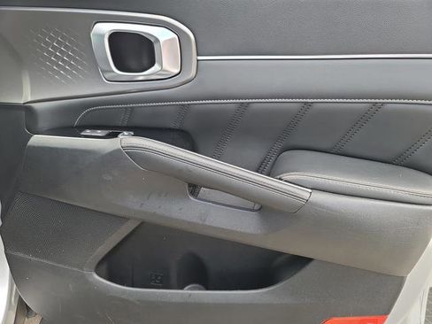 Used 2021 Kia Sorento SX image 37