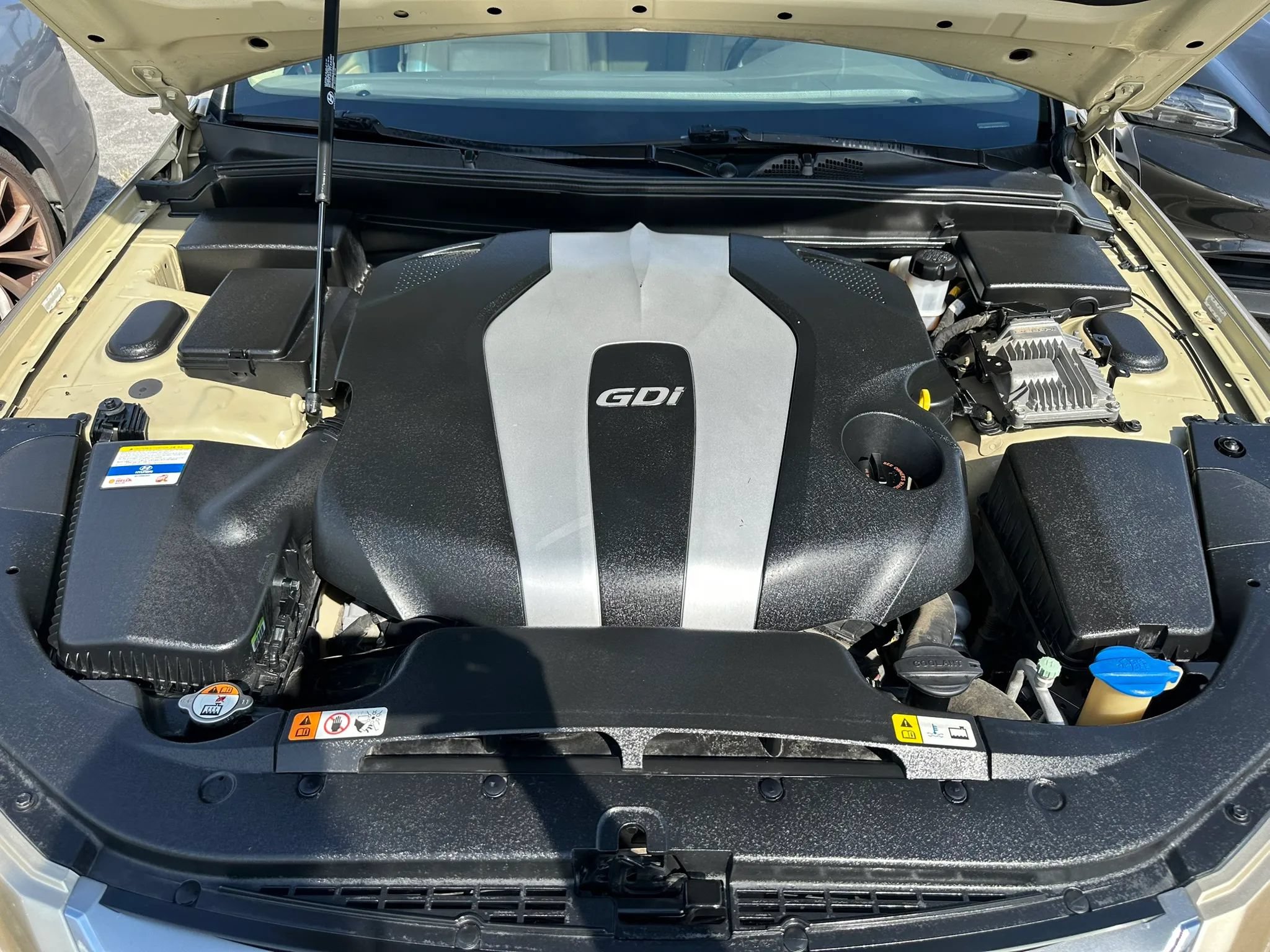 Used 2012 Hyundai Genesis 3.8 w/ Premium Pkg RWD image 21