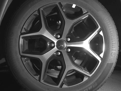 Used 2025 Jeep Compass Limited image 14