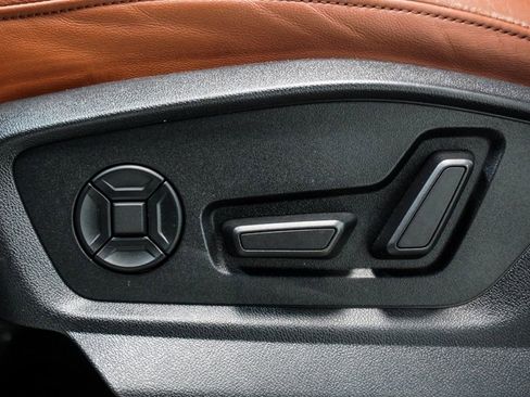 Used 2022 Audi Q8 Premium Plus w/ Premium Plus Package AWD/4WD image 7