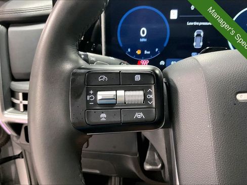 Used 2025 Hyundai Santa Fe Limited FWD image 25