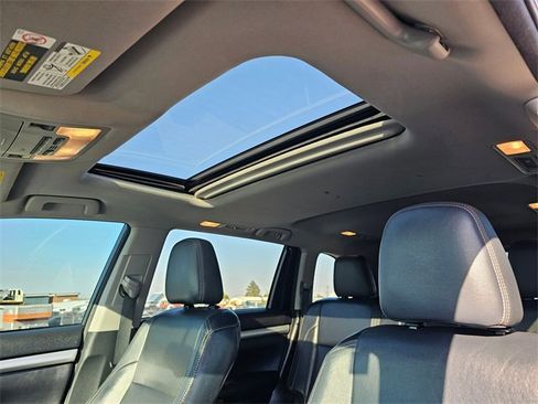 Used 2016 Toyota Highlander XLE image 27