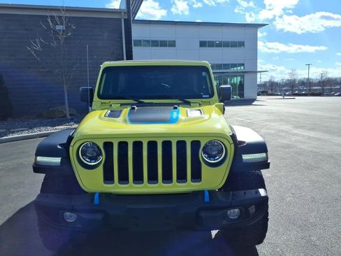 Used 2023 Jeep Wrangler Unlimited Rubicon 4xe w/ Steel Bumper Group AWD/4WD image 8